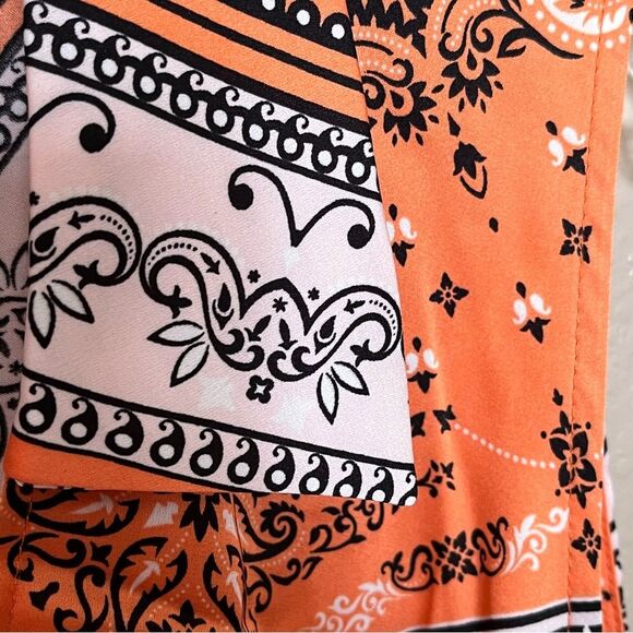 Rachel Zoe Orange/Black Paisley Faux Wrap Sleeveless Cropped Blouse Size Medium - Picture 5 of 9